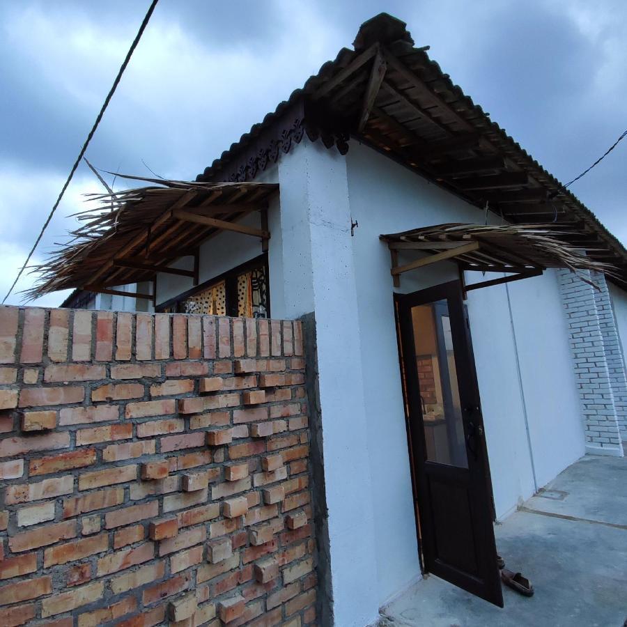 Tamu Beradu Seaview Private 3 Bedroom No Pool 6 Pax Max Dungun