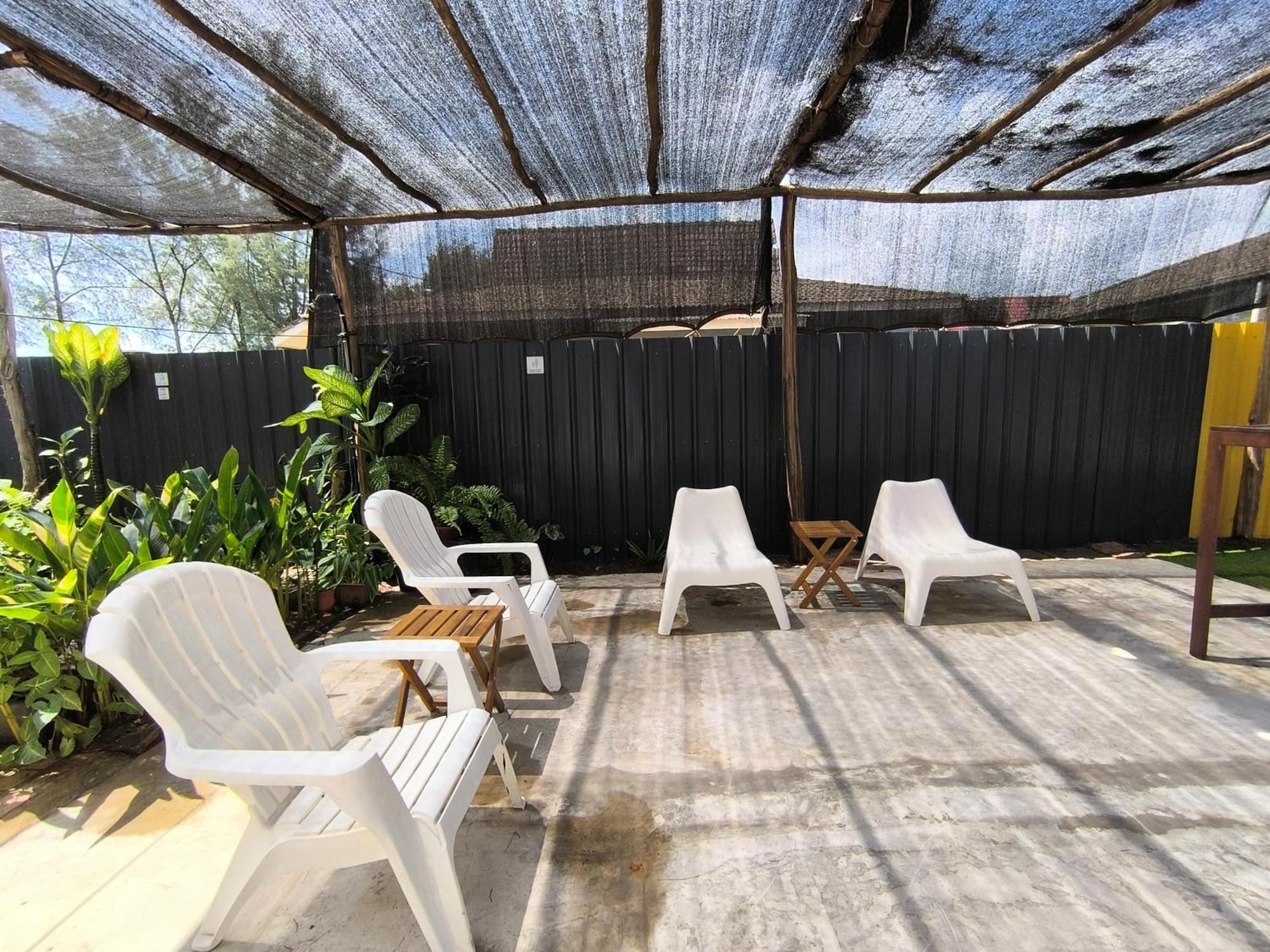 Tamu Beradu Seaview Private 3 Bedroom No Pool 6 Pax Max * Dungun